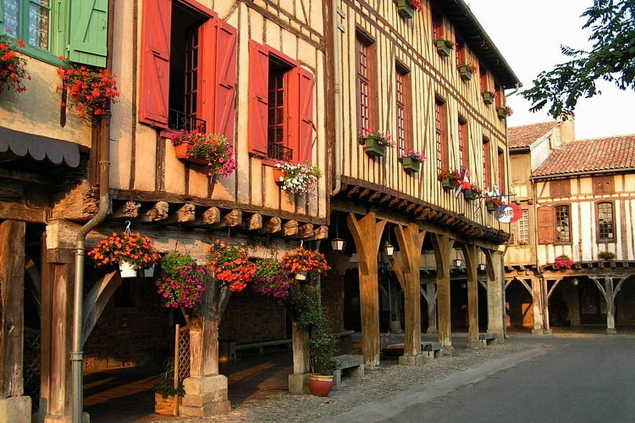 Sci Les Remparts De Mirepoix Bed & Breakfast Mirepoix  Exterior photo